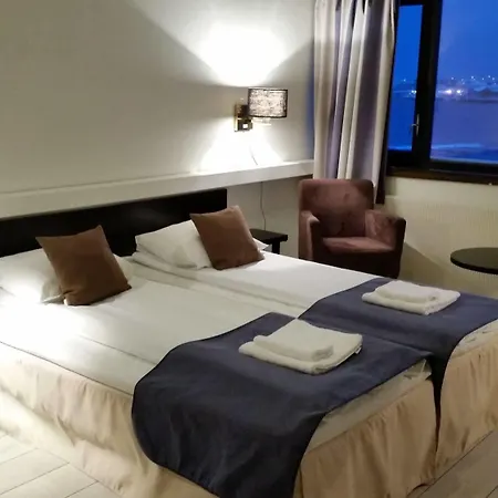 Hotel By Destination