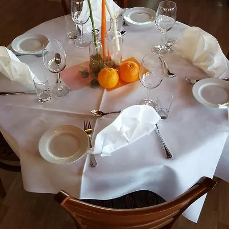 Vardo Hotel Szálloda